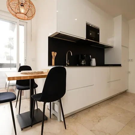 Cozy Garden By Sea Apartamento